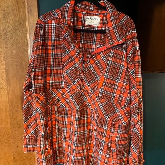 NWOT We The Free Wind River Plaid Shirt Red Flannel Size: Medium - Picture 5 of 8